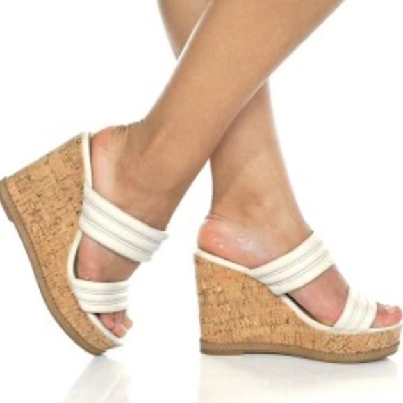 Steve Madden Shoes - Steve Madden Wipeout Wedge Sandals